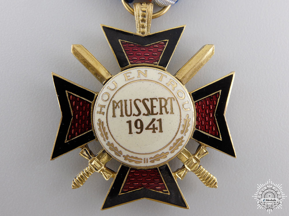 a1941_dutch_mussert_cross_img_03.jpg54f5ef5cf38c4