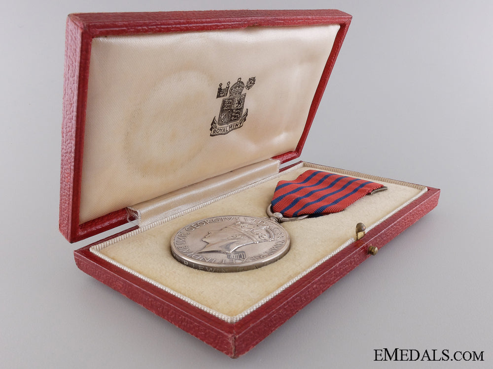 the_george_medal_for1944_burton-_on-_trent_raf_depot_explosion_img_03.jpg5461246648e81