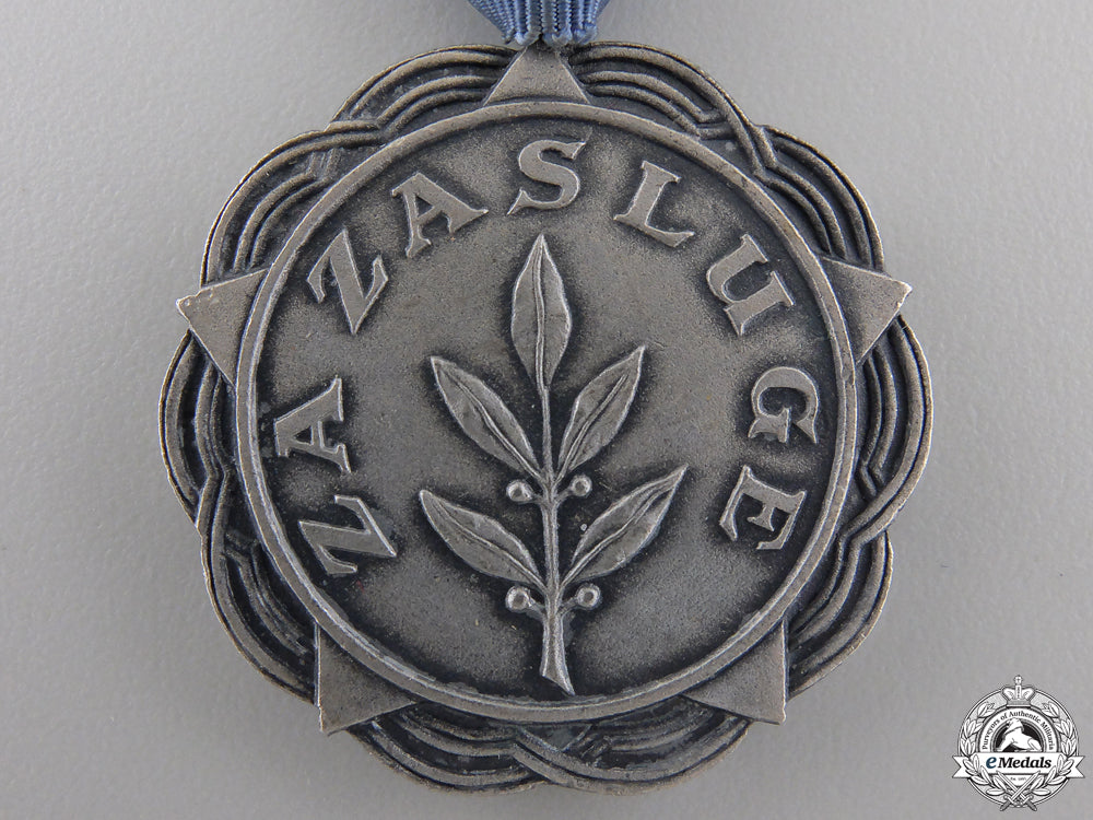 a_croatian_medal_for_merit;_type_ii_img_03.jpg553950eab767e