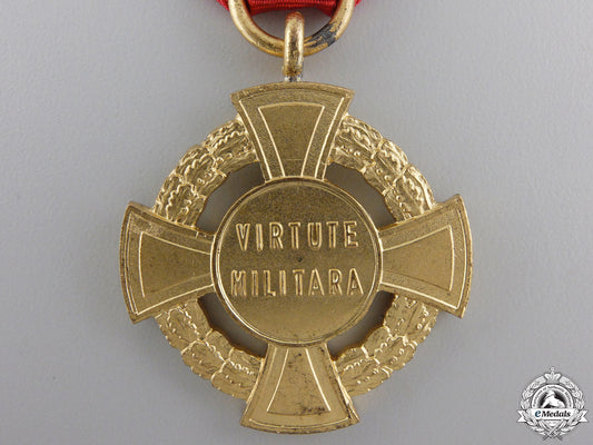 romania,_kingdom._a_medal_for_military_virtue,_i_class_img_03.jpg55365965b98af_1
