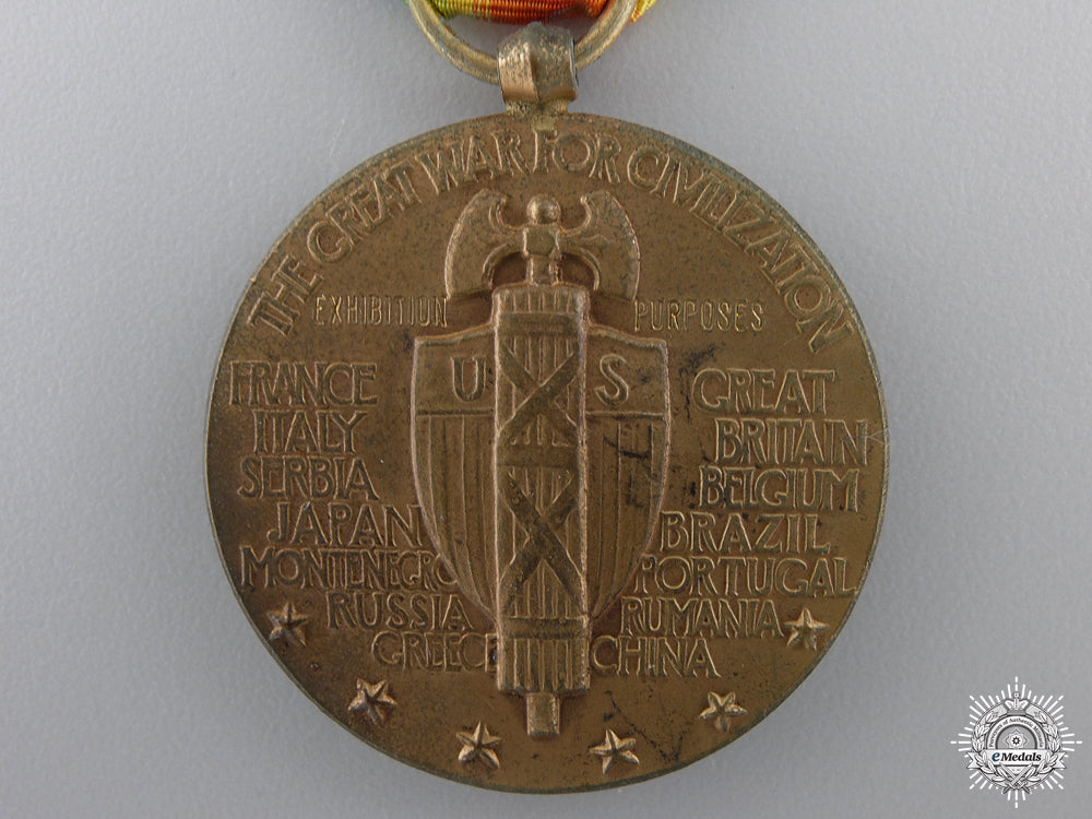 a_first_war_american_victory_medal;_england_img_03.jpg55030a2f97b4e