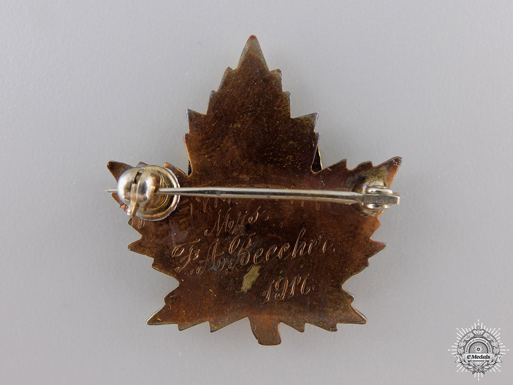 a_wwi33_rd_canadian_infantry_soldiers'_association_badge_img_03.jpg54eb59210134e