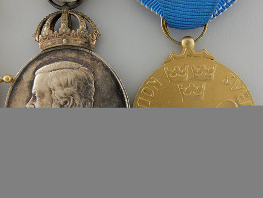a_fine_swedish_order_of_the_sword_medal_bar_img_03.jpg55b3e194364d6