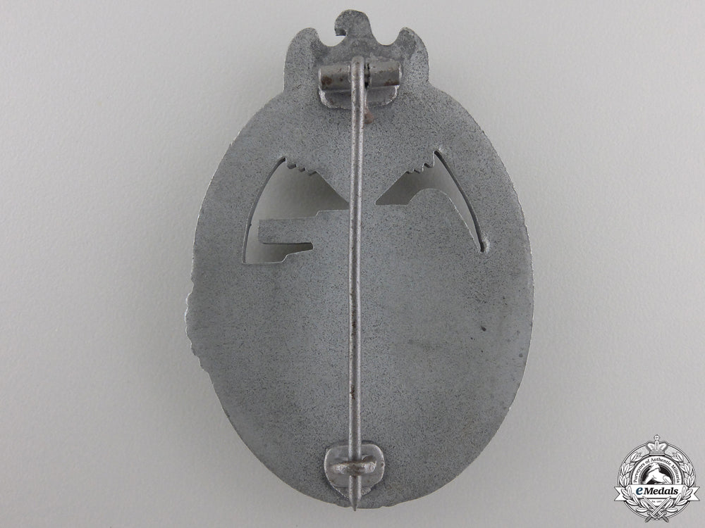 a_mint_silver_grade_tank_assault_badge_img_03.jpg555b2f9b1579f