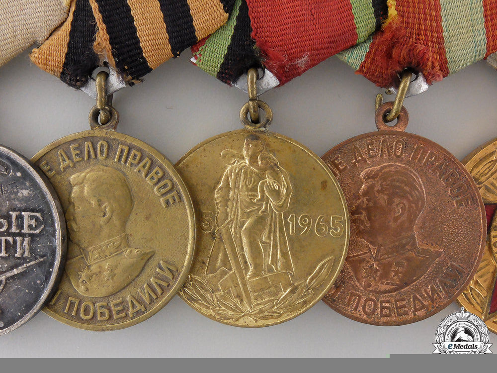 russia,_soviet_union._a_nine_piece_medal_bar_img_03.jpg55772cc85b761
