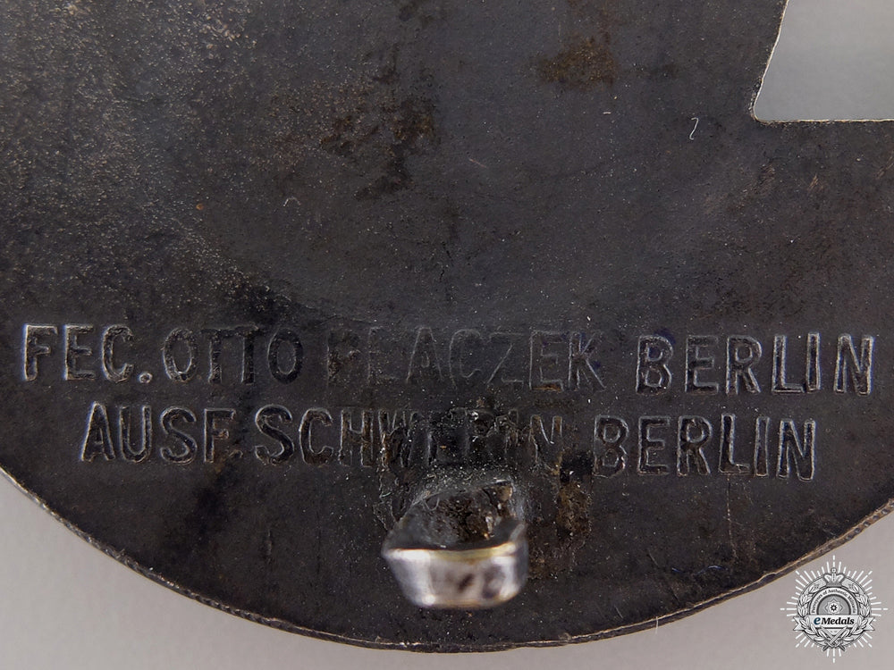 a_blockade_runner_badge_by_schwerin_img_03.jpg54986cb3caee0