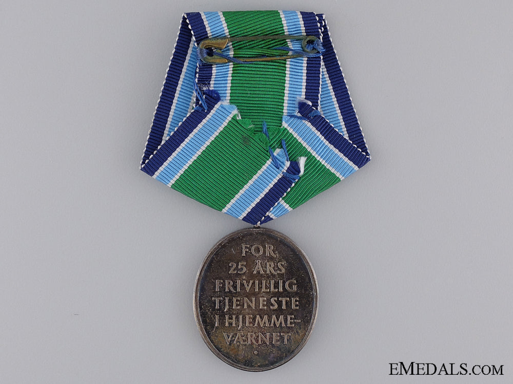 a_danish_home_guard_service_medal_for_twenty_five_years_service_img_03.jpg53d697e2f0c5b