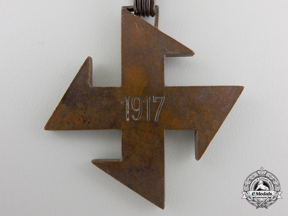 a_romanian_queen_marie_cross;_second_class_img_04_15