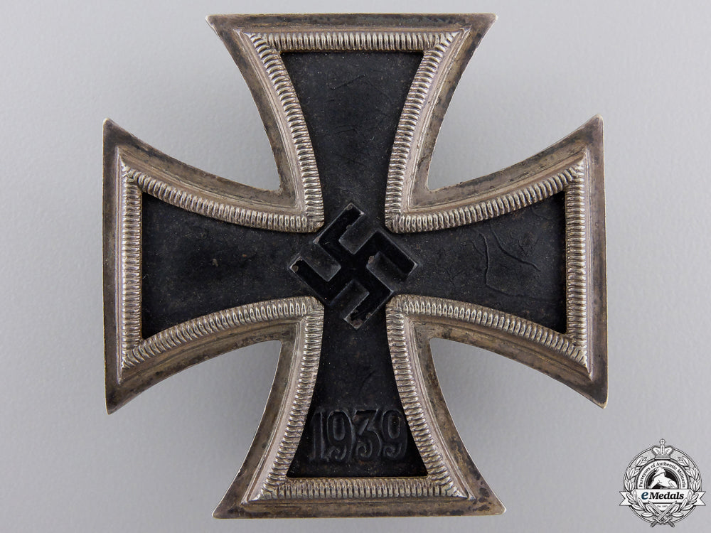 an_iron_cross_first_class1939_with_case_img_04.jpg559e8b7d1ada5