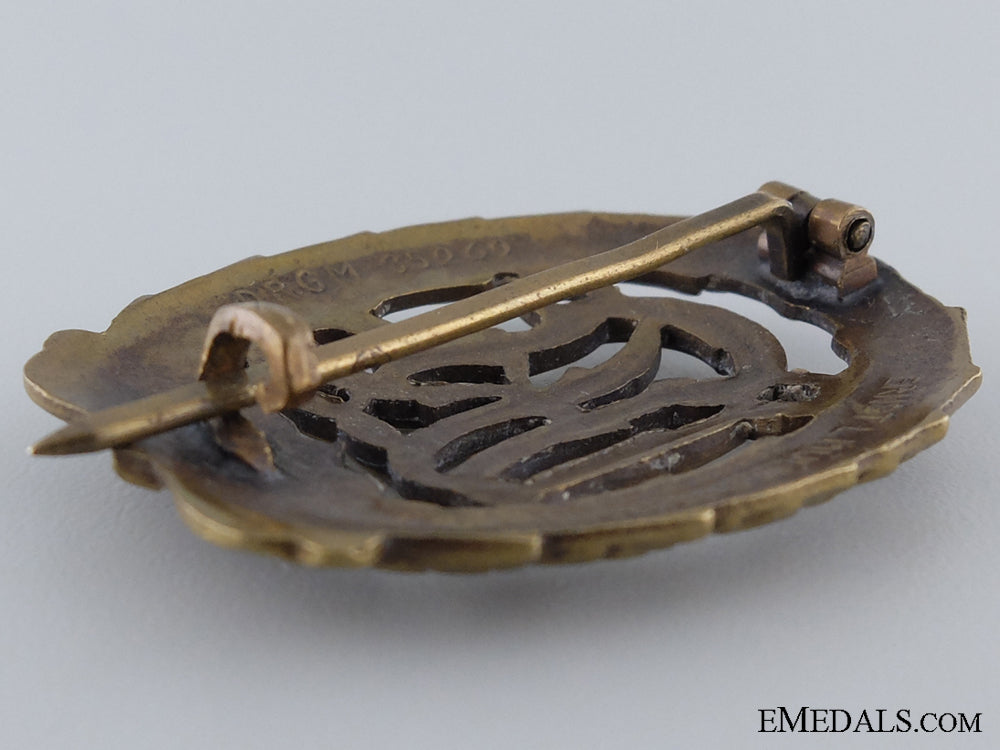 gold_grade_drl_sport_badge;3_rd_model_img_04.jpg53b574583c47e