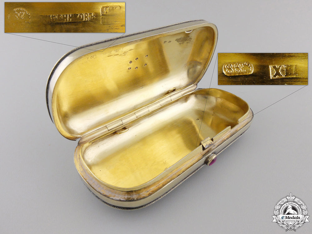 an_exquisite_russian_box_to_the_duchess_of_wurtemberg_img_04.jpg553fdb27510a5_1