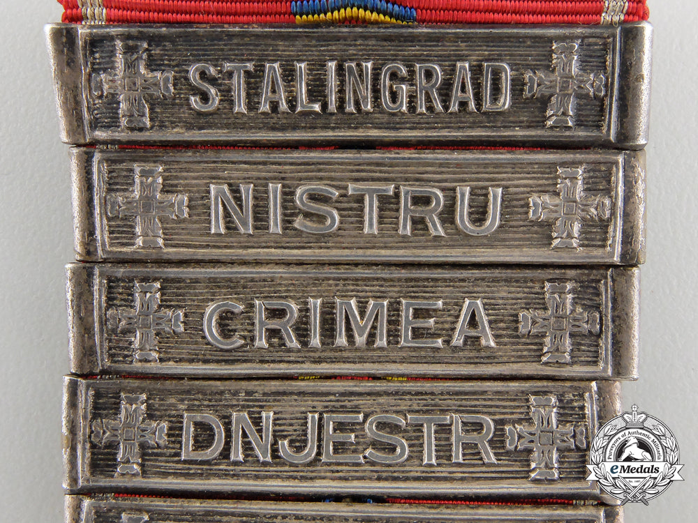 a1941_romanian_anti-_communist_campaign_medal_with15_bars_img_04.jpg55d2333805945