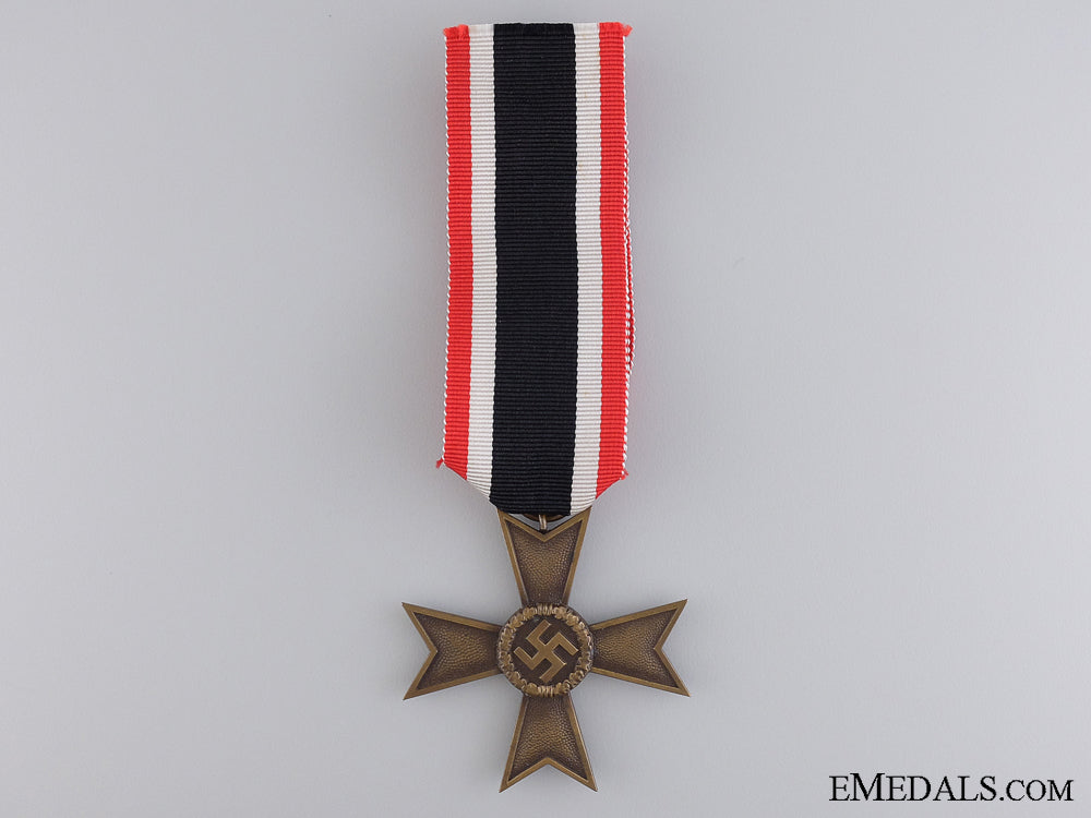 a_second_war_war_merit_cross;2_nd_class_with_cased_img_04.jpg544aaaa42674b