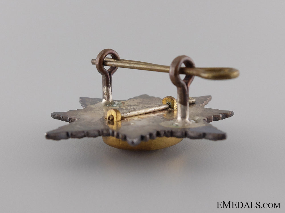 a_sterling_silver_irish_guards_officer's_cap_badge_img_04.jpg53e232c2f0db2