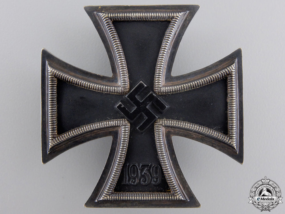 an_iron_cross_first_class1939_with_case_img_04.jpg559e7d0c5ed2a