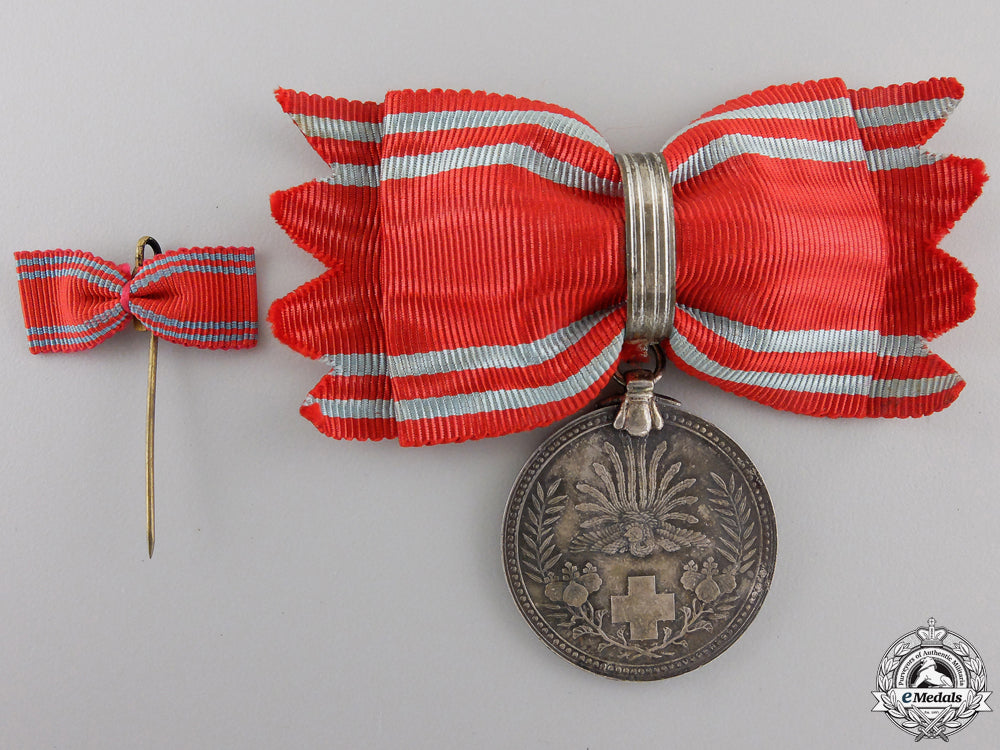 two_japanese_red_cross_membership_medals_img_04.jpg5553a4bcdf489