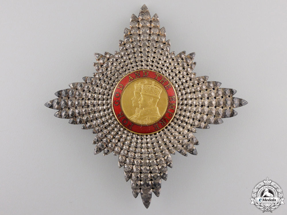 the_awards_of_admiral_john_mccain_who_orchestrated_guadalcanal_img_04.jpg559e8f5d44e99