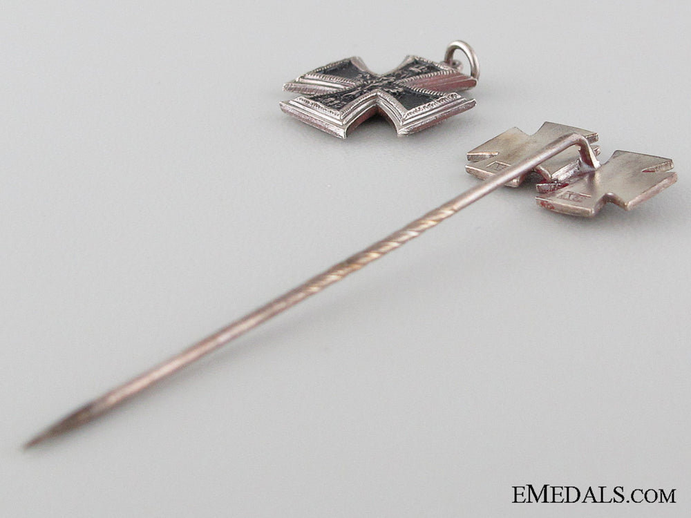 1914/39_iron_cross_miniature_and_stickpin_img_04.jpg53284e3cef292