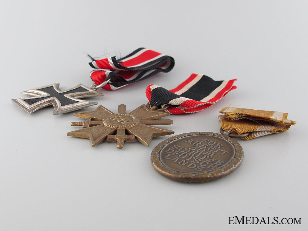 a_wwii_german_group_of_three_awards_img_04.jpg5336dba3a45c5