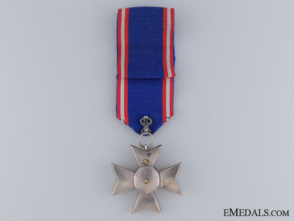 royal_victorian_order,_member's_badge(_m.v.o.)_img_04.jpg53a86221c379f