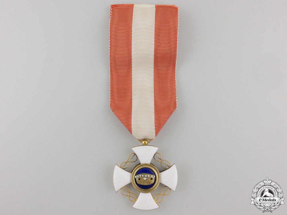 an_italian_order_of_the_crown_in_gold;_knight's_cross_img_04.jpg5575bc76d0c05