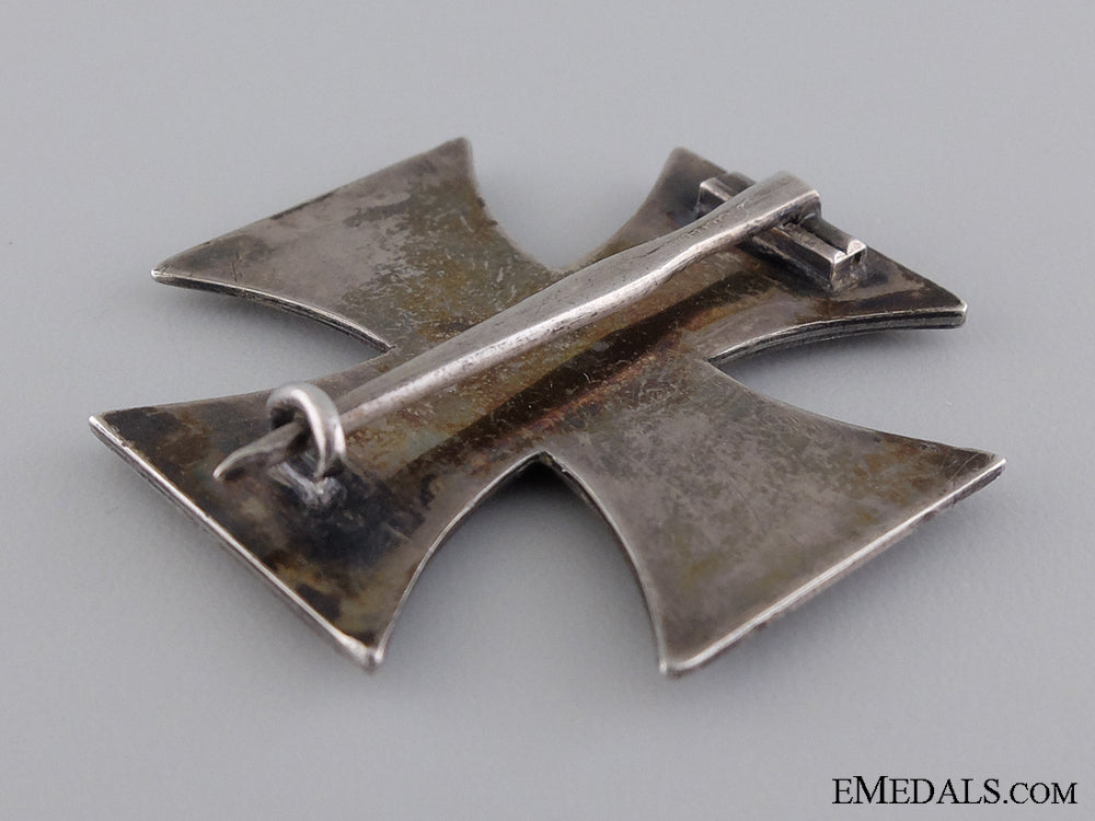 an_iron_cross_first_class1914_by'_wagner&_sohn'_img_04.jpg5446b30b1ba40
