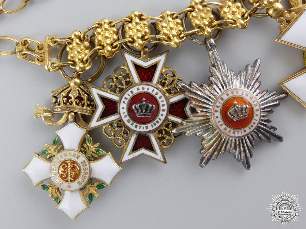 an_outsanding_austrian_miniature_award_chain_in_gold_by_rothe_img_05.jpg54d386401ec04