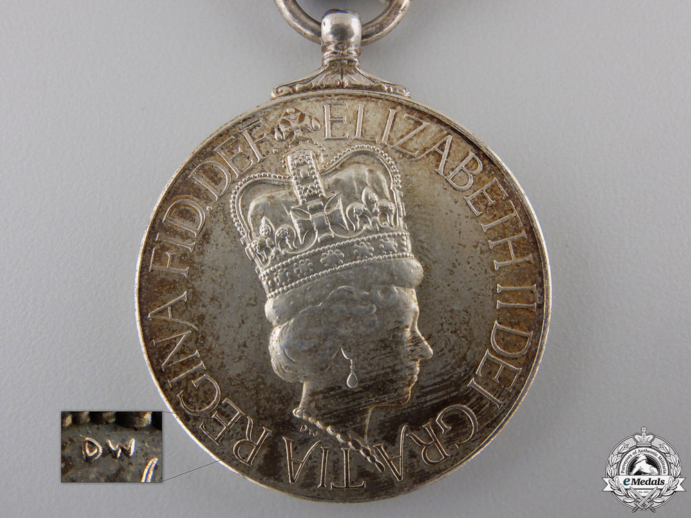 a1977_queen_elizabeth_ii_jubilee_medal_img_05.jpg5537dd19269ee