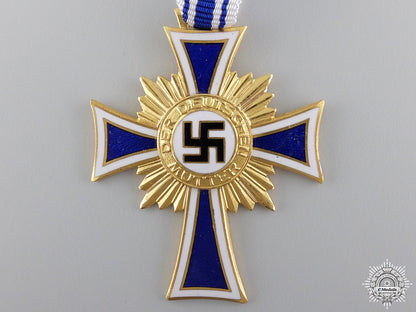 a_gold_grade_german_mother's_cross_with_case_img_05.jpg54c2a92cc34f7