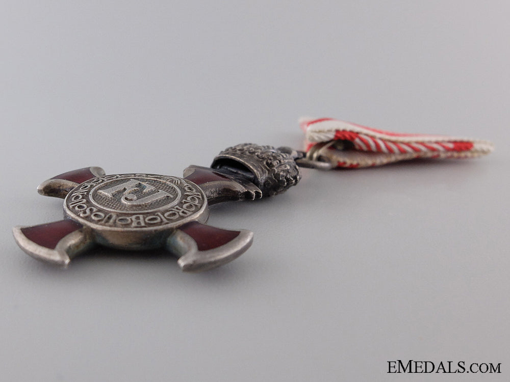 an_austrian_silver_military_merit_cross_with_crown_suspension_img_05.jpg53c68ac535efd