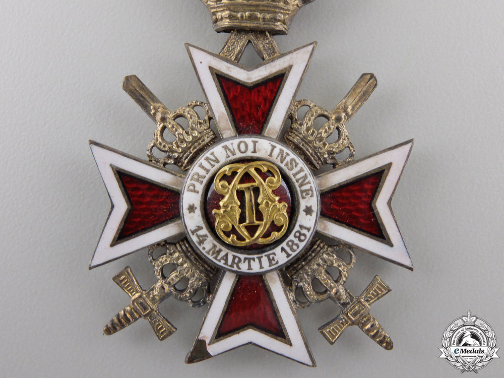 an_order_of_the_crown_of_romania;_knight_of_the_military_division_with_swords_img_05.jpg5550bb6f62ad9