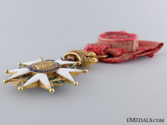 A French Legion D'honneur; Officers Badge In Gold
