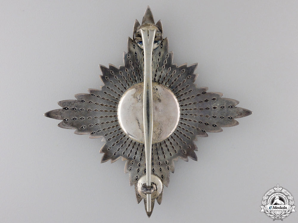 the_awards_of_admiral_john_mccain_who_orchestrated_guadalcanal_img_05.jpg559e8f649a409