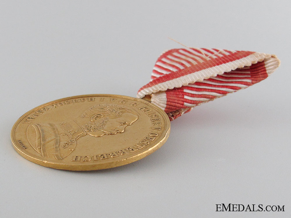 austrian_golden_bravery_medal_in_gold_img_05.jpg52f54bba0248f