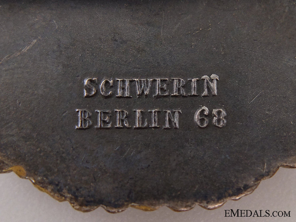 an_early_war_destroyer_war_badge_by_schwerin,_berlin_img_05__1_.jpg53d1709930623