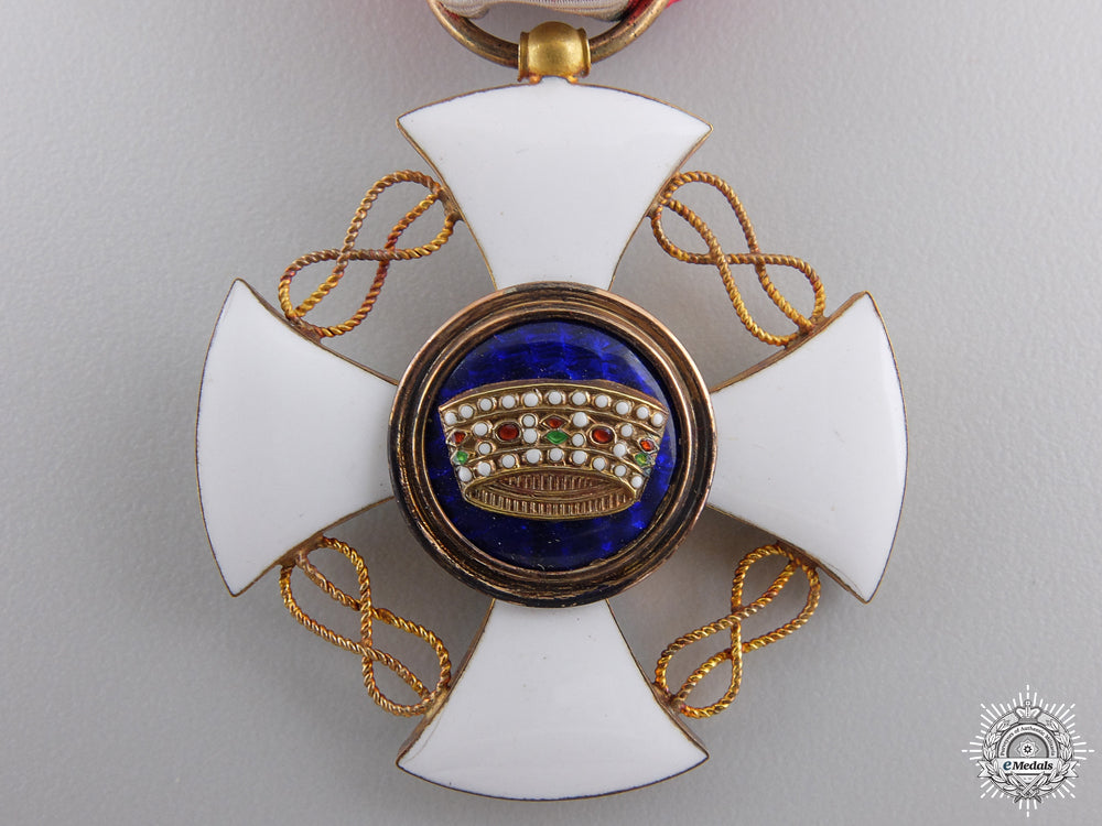 italy,_kingdom._an_order_of_the_crown_in_gold,_knight_with_case_img_05.jpg54f71270efb14