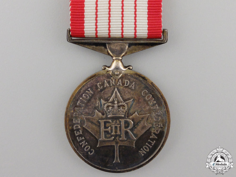 a_canadian_centennial_medal1867-1967_with_case_img_05.jpg55915d11ad3d2