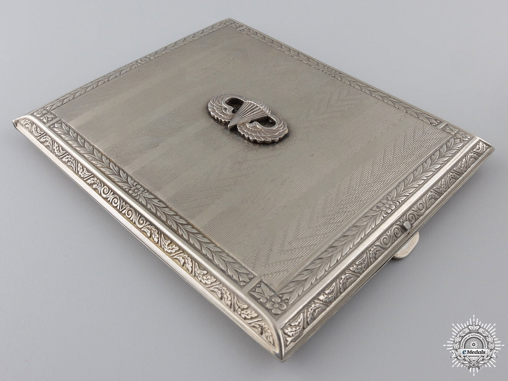 a_second_war_us_paratrooper_cigarette_case_img_05.jpg54df8cf1ba171