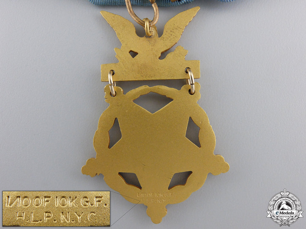 an_american_army_medal_of_honor_by_h.l.p._n.y._co_img_06.jpg551bfc21b09f0