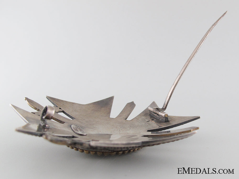 luxemburg,_order_of_the_golden_lion_with_swords_img_06.jpg532c974439790