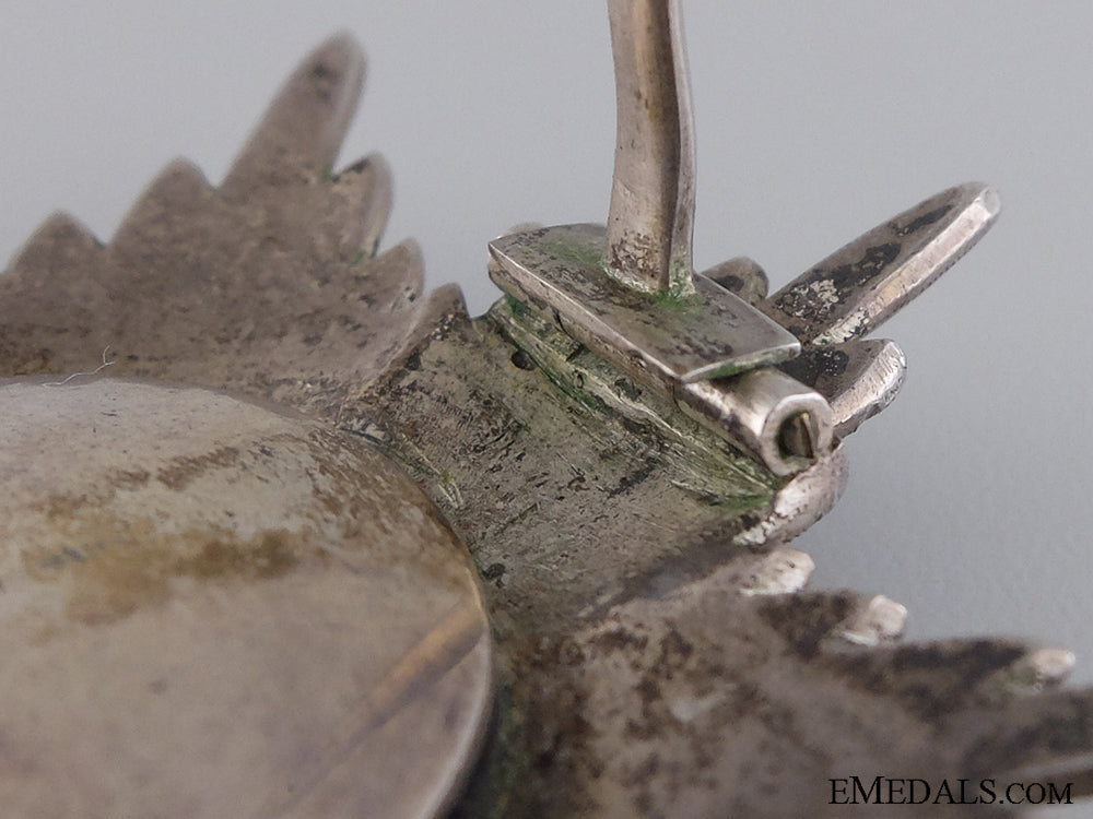 an_early_russian_order_of_st._stanislaus_in_gold;_early_breast_star_img_06.jpg544a6c972730a