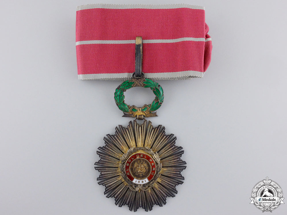 the_awards_of_admiral_john_mccain_who_orchestrated_guadalcanal_img_06.jpg559e8f6bee2fa