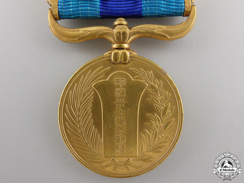 a1904-1905_russo-_japanese_war_medal_with_case_img_06.jpg5550ce7cbaf64