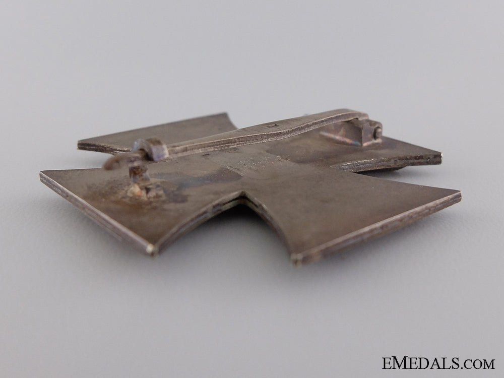 a_cased_iron_cross_first_class1939_by_otto_schickle_img_07.jpg53f656a4439c9
