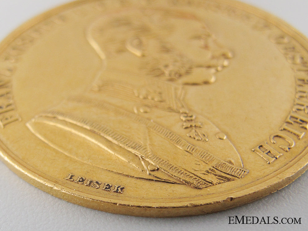 austrian_golden_bravery_medal_in_gold_img_07.jpg52f54bc62ea3f