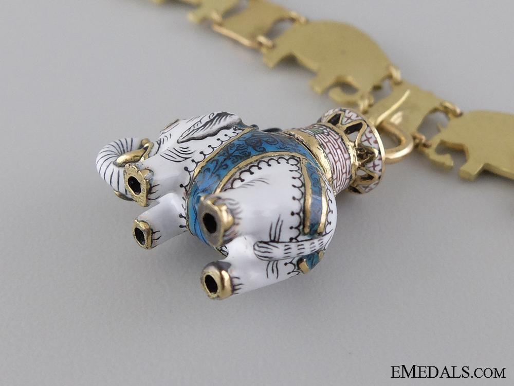 denmark,_kingdom._an_order_of_the_elephant_miniature_collar_in_gold_img_11.jpg54465f5f1266b