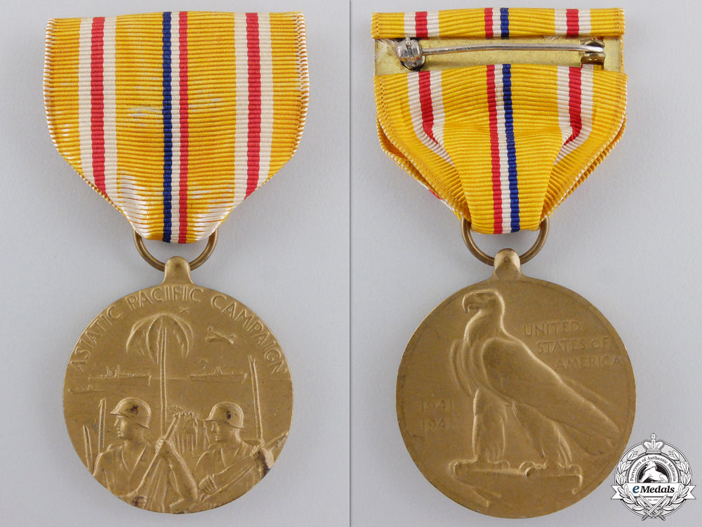 the_awards_of_admiral_john_mccain_who_orchestrated_guadalcanal_img_11.jpg559e8f81640b8