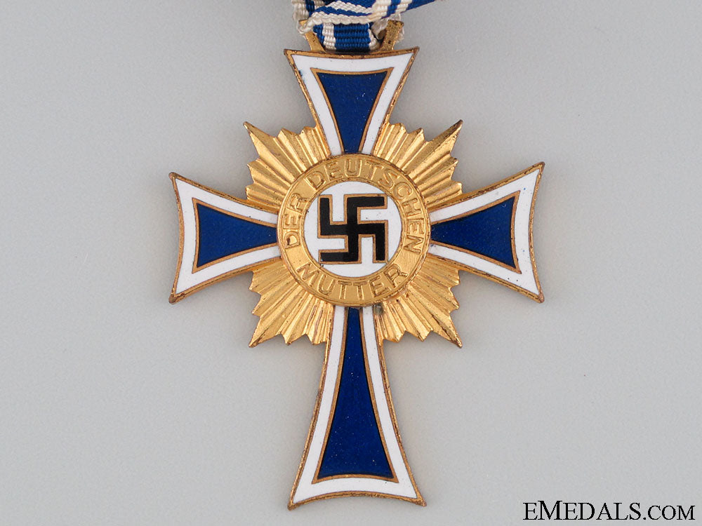 mother's_cross,_gold_grade,_cased_img_1381_copy.jpg5277bb1649b2c