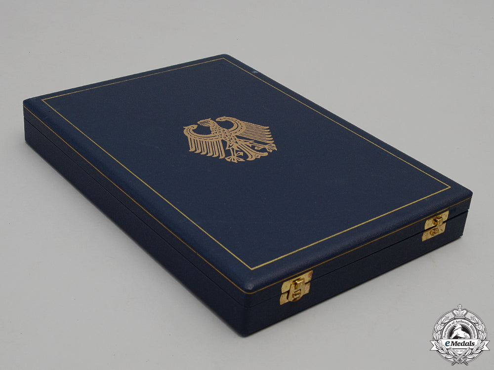 a_german_federal_republic_order_of_merit;1_st_class_grand_cross_img_13.jpg55d4c499cda4f