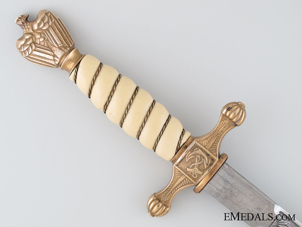 naval_officer's_dagger_by_carl_eickhorn_solingen_img_15.jpg53232a6257333